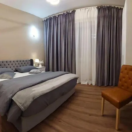 Perla Toscana- 3 Camere-8 Persone-parcheggio Privato-aria Condizionata Lägenhet