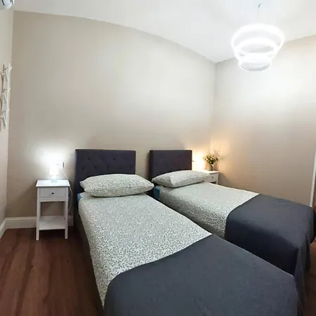 Lägenhet Perla Toscana- 3 Camere-8 Persone-parcheggio Privato-aria Condizionata Figline Valdarno